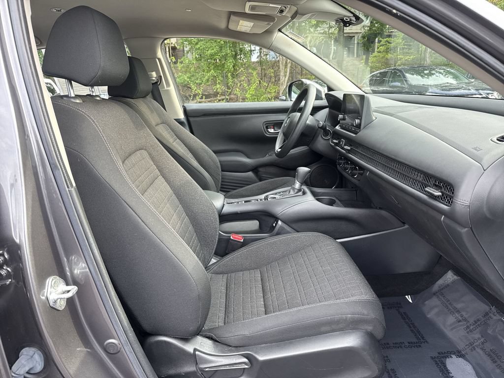 Used 2023 Honda HR-V LX image 25