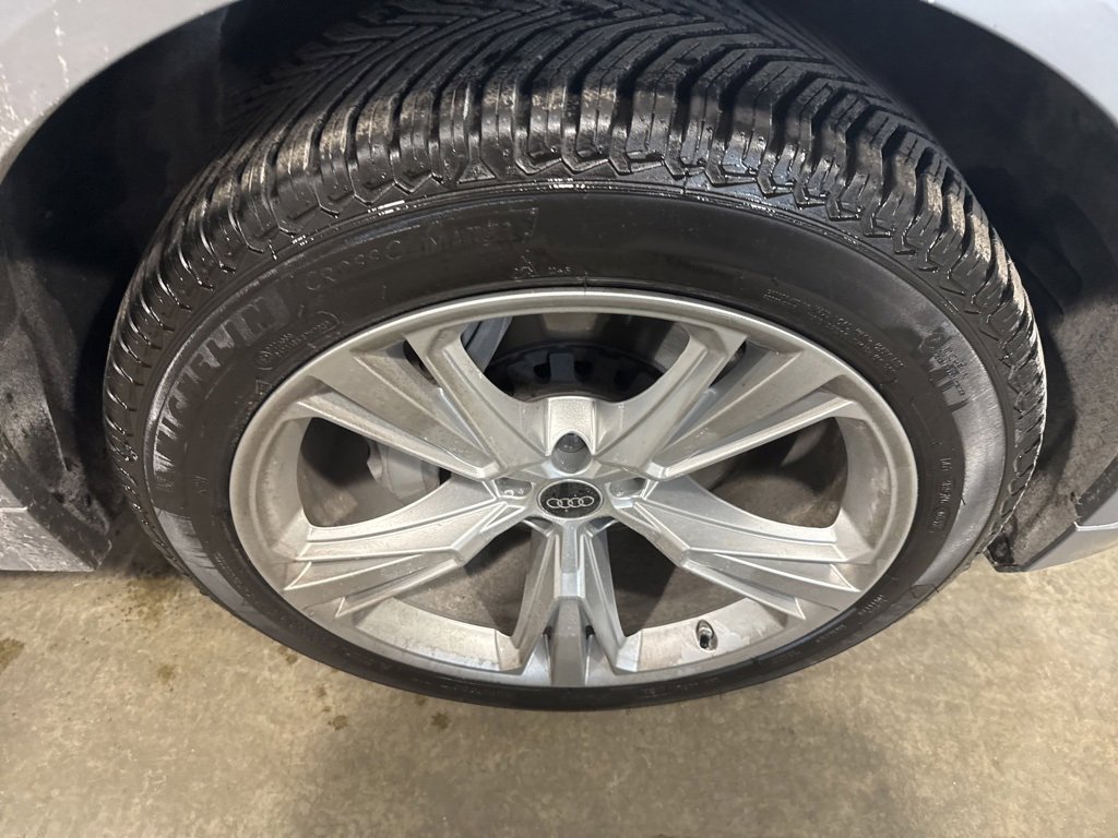 Used 2022 Audi Q8 Premium Plus image 26