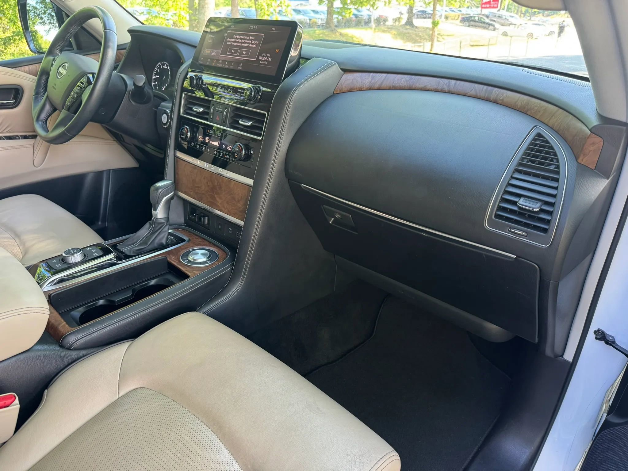 Used 2023 Nissan Armada SL w/ Captain's Chairs Package RWD image 25