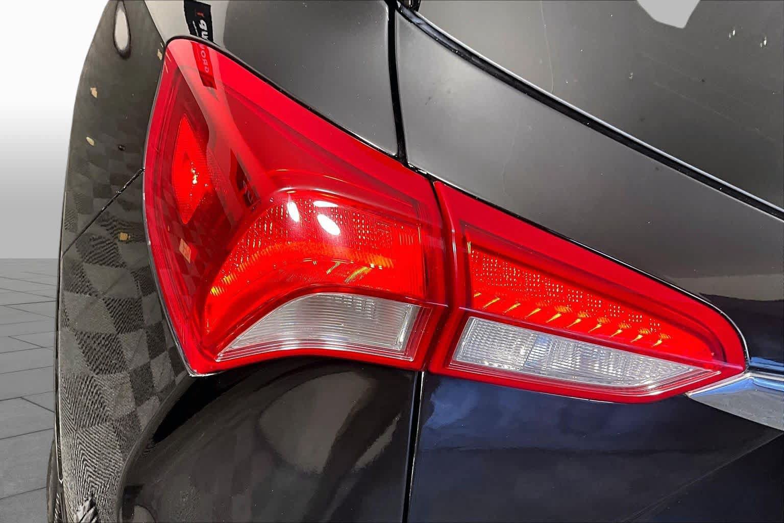 Used 2020 Buick Envision Essence FWD image 26