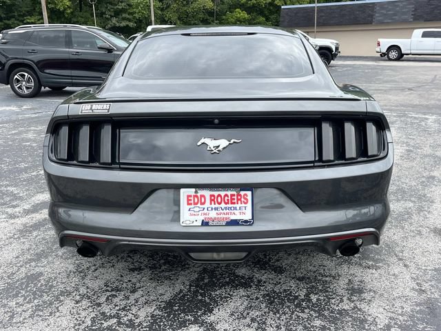 Used 2017 Ford Mustang Coupe RWD image 4