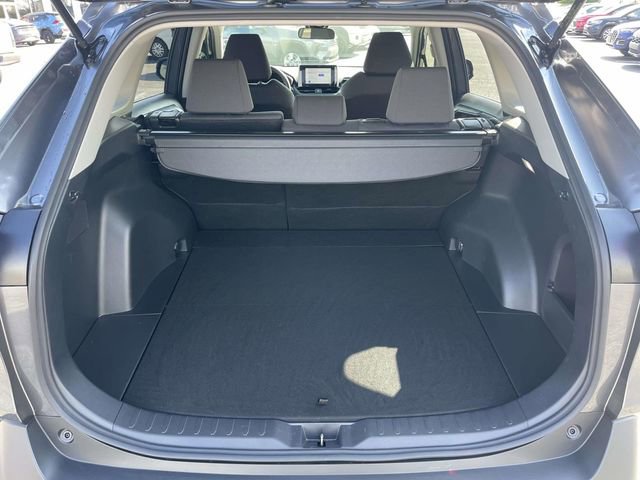 Used 2025 Toyota RAV4 XLE AWD/4WD image 9