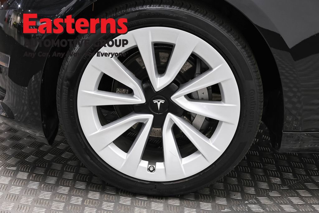 Used 2023 Tesla Model 3 Standard Range image 29