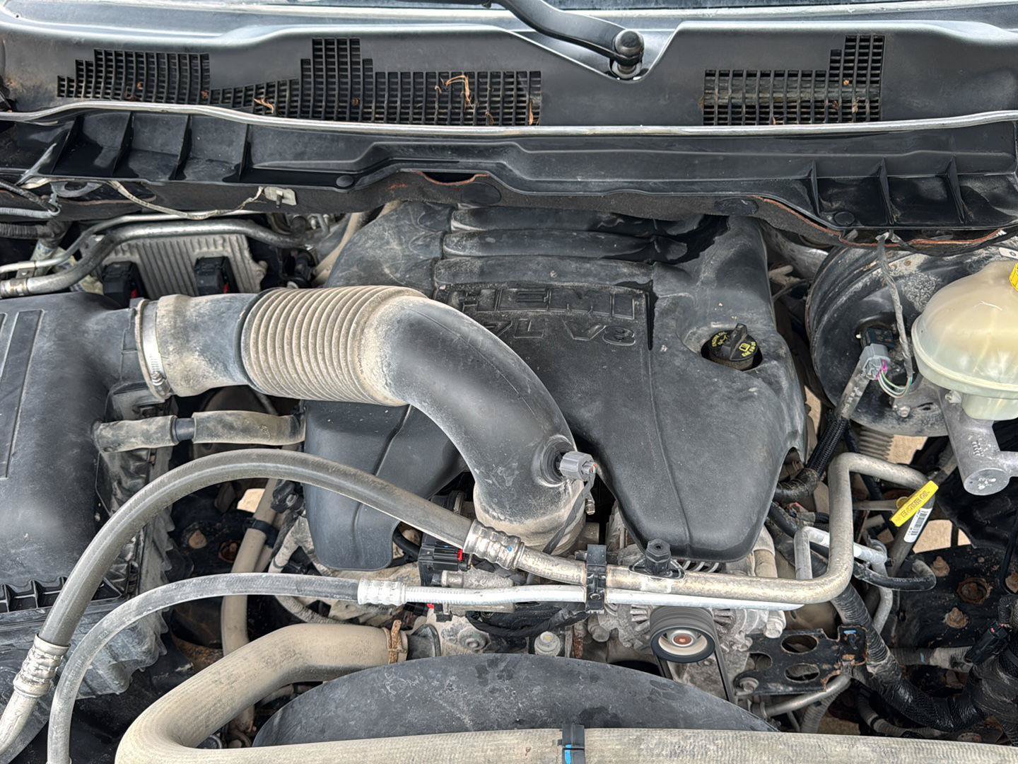 Used 2014 RAM 1500 Sport w/ Convenience Group AWD/4WD image 25