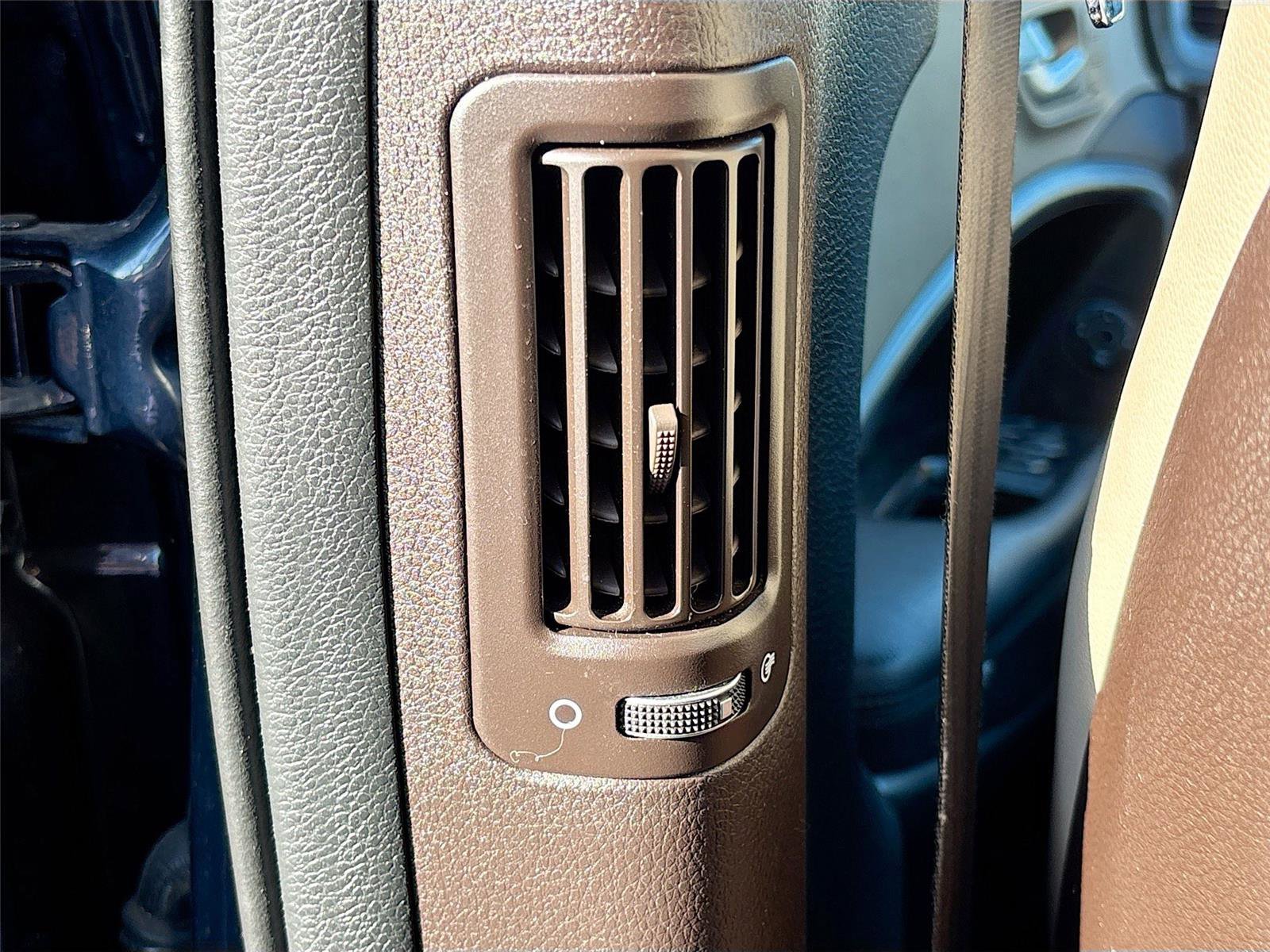 Used 2017 Hyundai Santa Fe Sport image 26