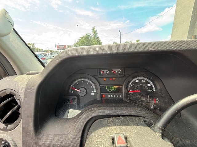 Used 2014 Ford E-250 and Econoline 250 image 18