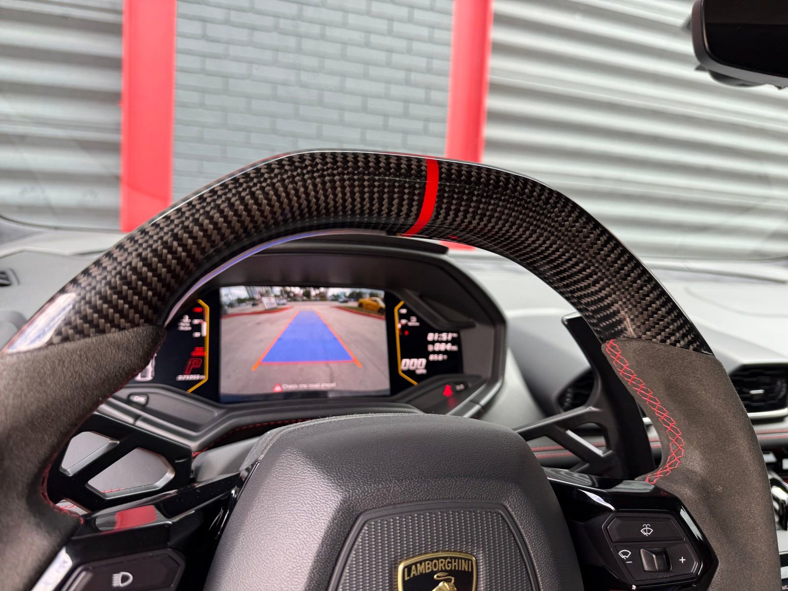 Used 2021 Lamborghini Huracan EVO image 31