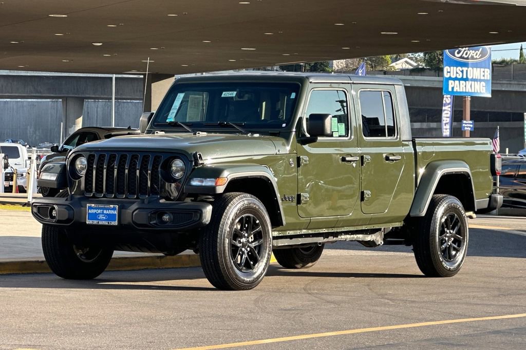 Used 2021 Jeep Gladiator Sport image 10