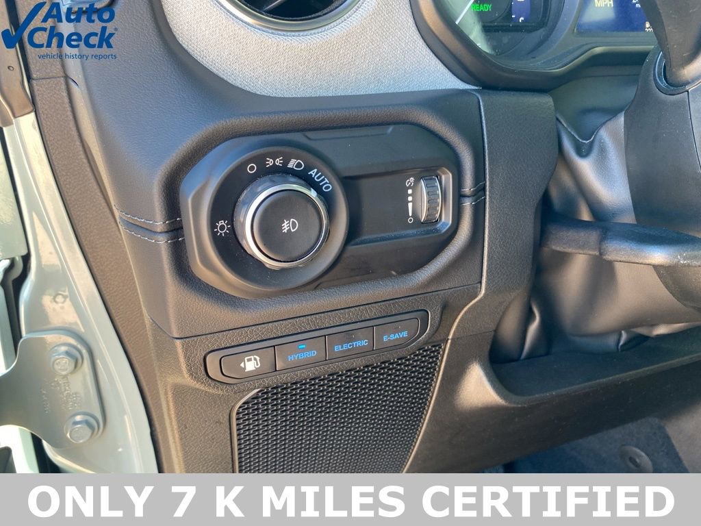 Used 2024 Jeep Wrangler Unlimited Sahara image 28