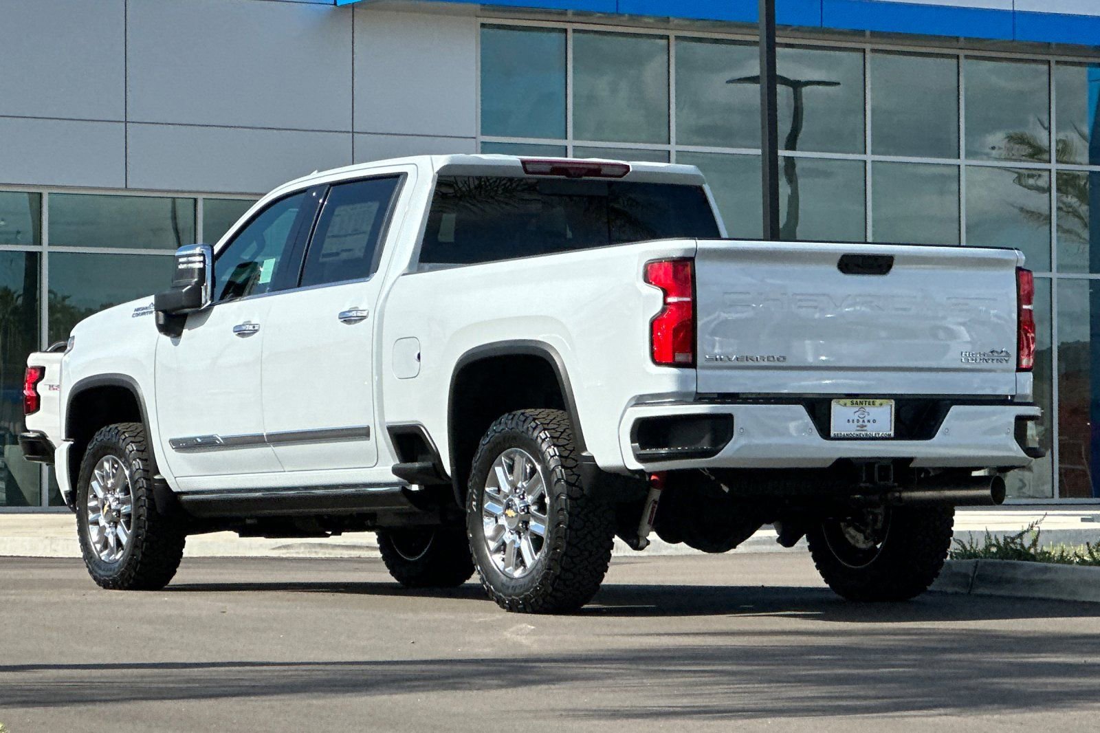 New 2026 Chevrolet Silverado 2500 High Country w/ High Country Premium Package AWD/4WD image 6