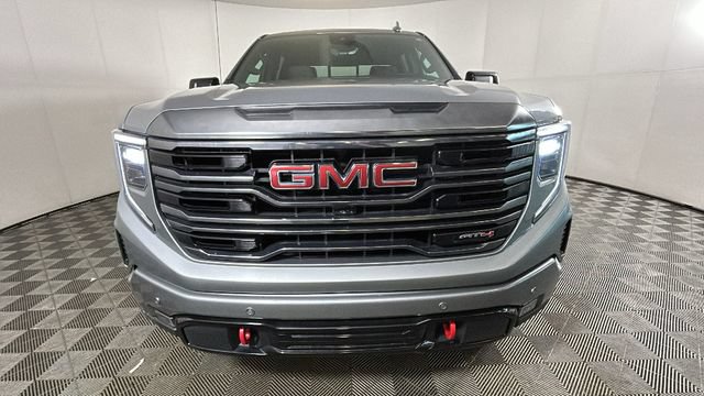 Used 2024 GMC Sierra 1500 AT4 w/ Technology Package AWD/4WD image 7