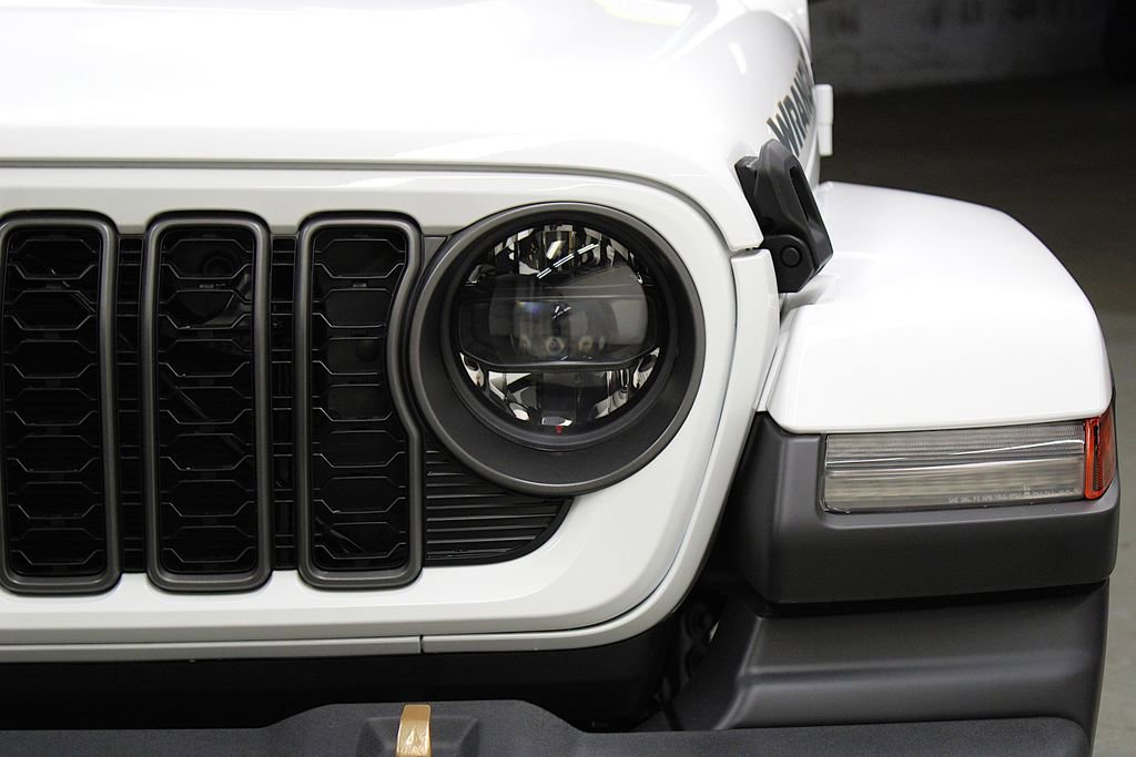 New 2026 Jeep Wrangler Unlimited Sport image 33