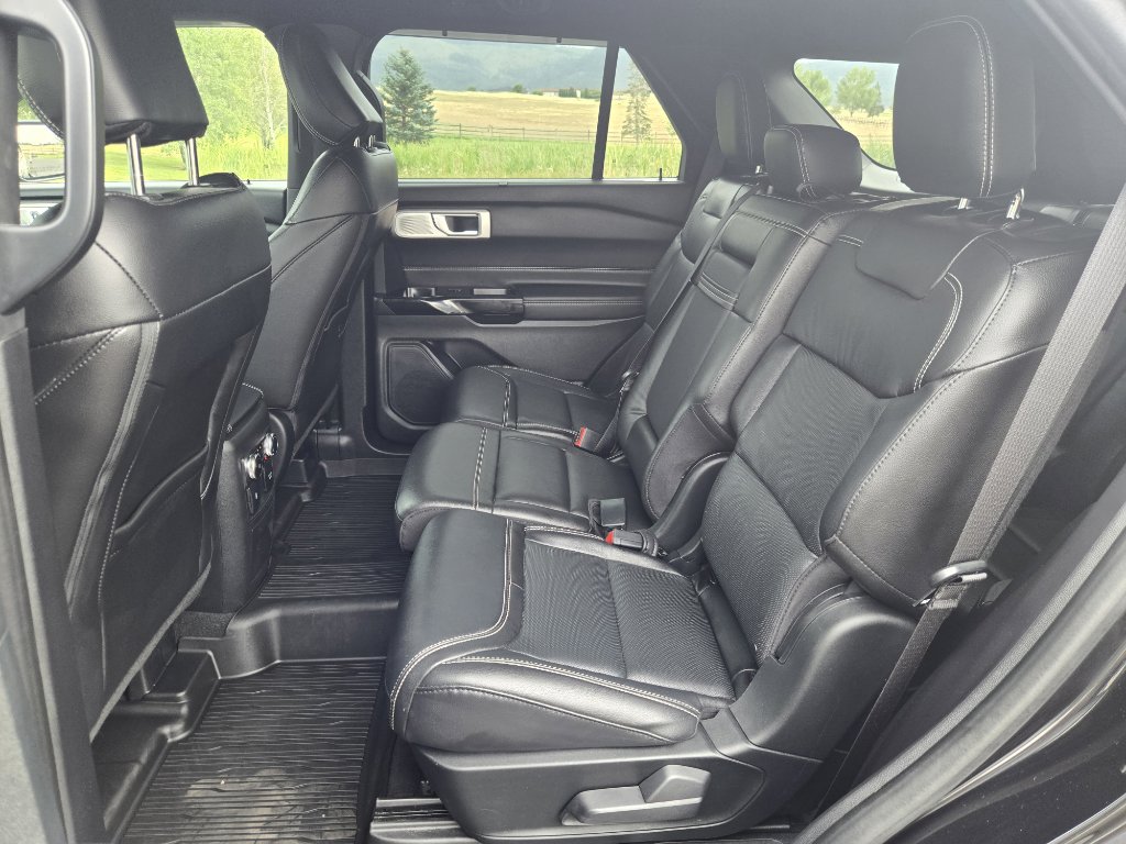 Used 2022 Ford Explorer ST w/ ST Street Pack image 24