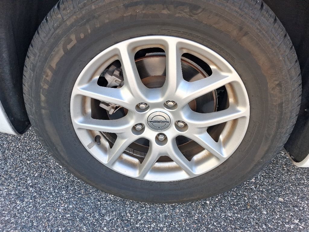 Used 2022 Chrysler Pacifica Touring-L FWD image 12