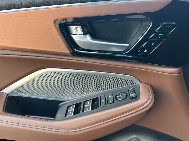 Used 2024 Acura MDX FWD w/ Technology Package image 11