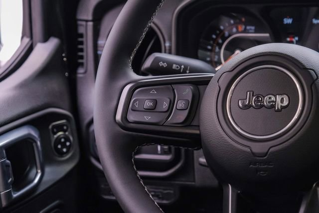 Used 2025 Jeep Gladiator Sport AWD/4WD image 60