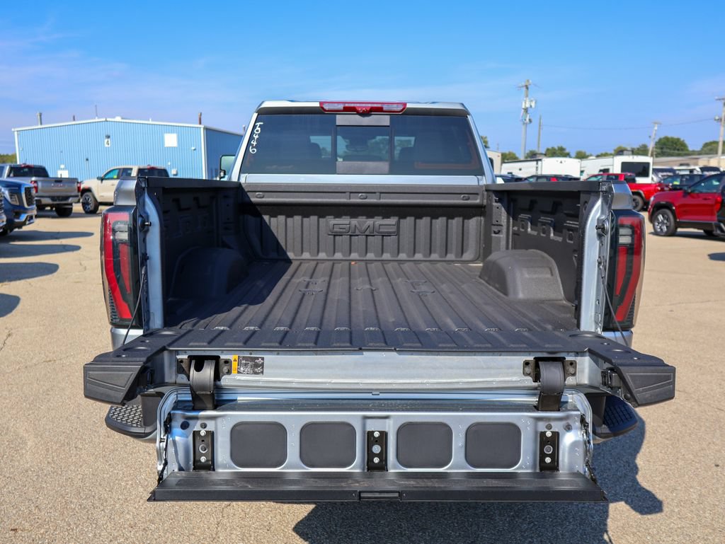 New 2026 GMC Sierra 2500 AT4 w/ AT4 Premium Plus Package AWD/4WD image 5