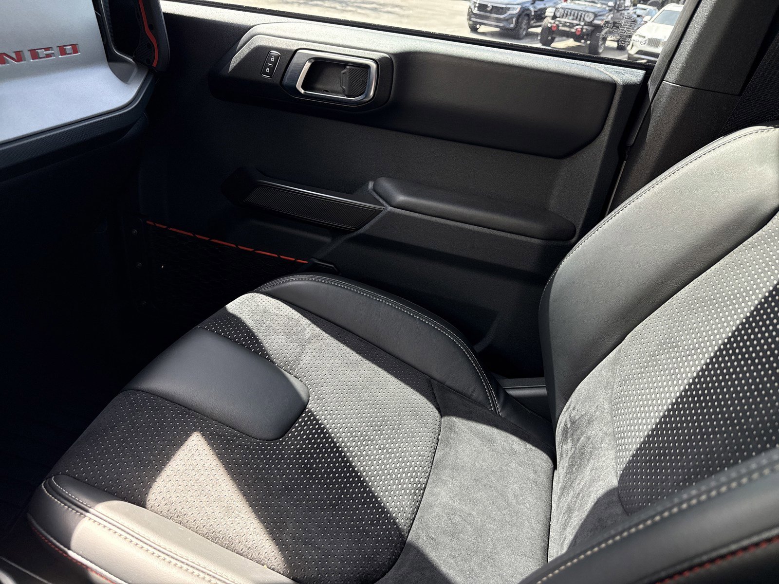 Used 2024 Ford Bronco Raptor w/ Interior Carbon Fiber Pack 6 image 26