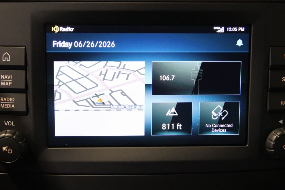 Used 2023 Mercedes-Benz Metris Passenger image 42