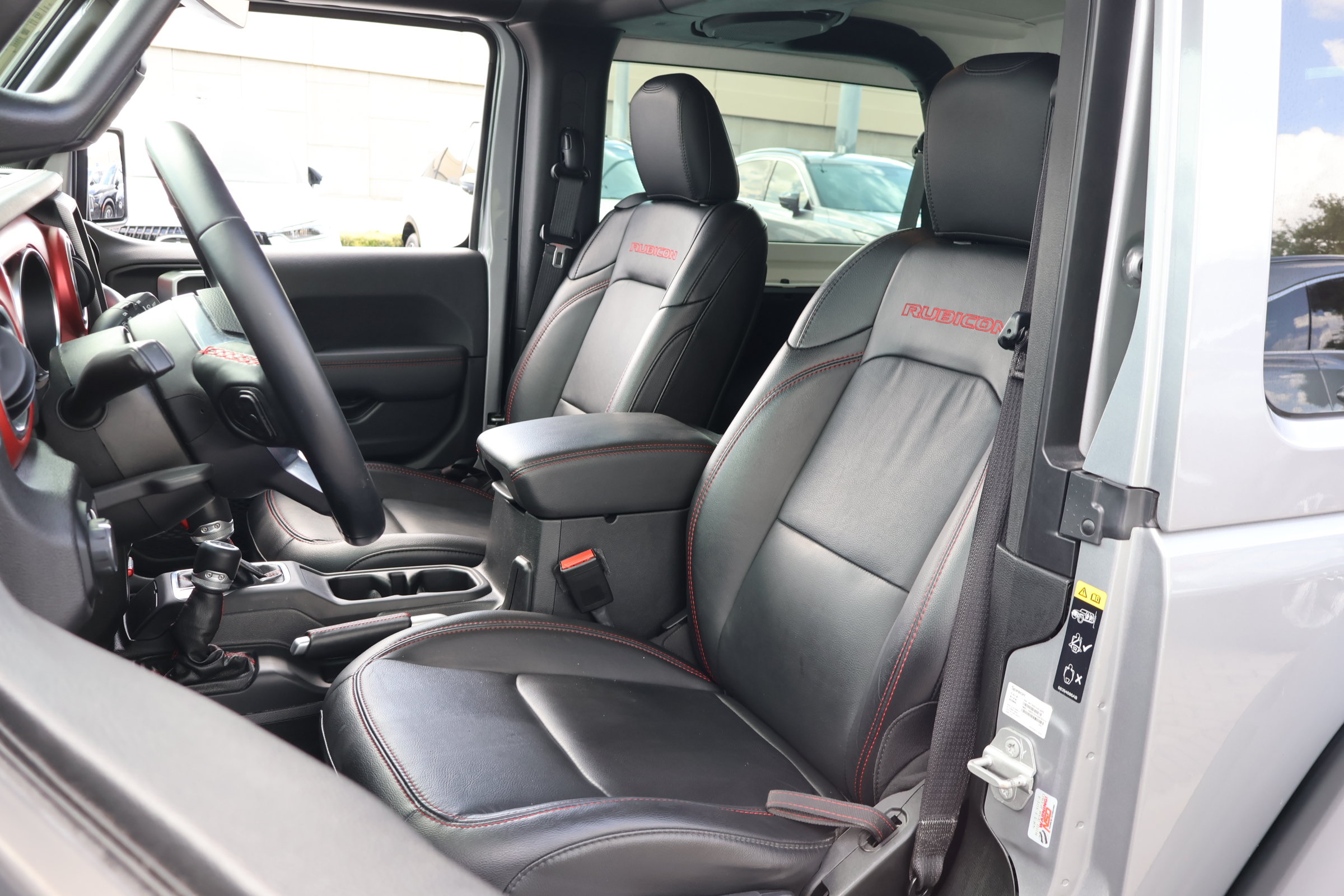 Used 2021 Jeep Wrangler Rubicon AWD/4WD image 2