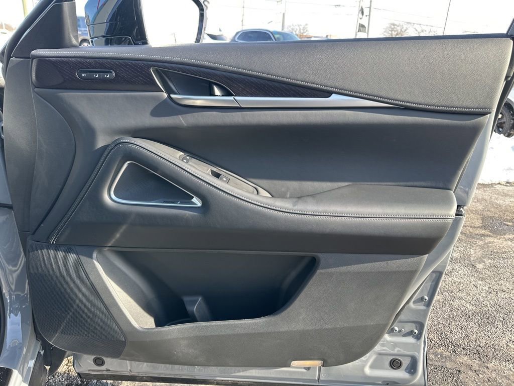 Used 2025 INFINITI QX60 Sensory w/ Vision Package image 23