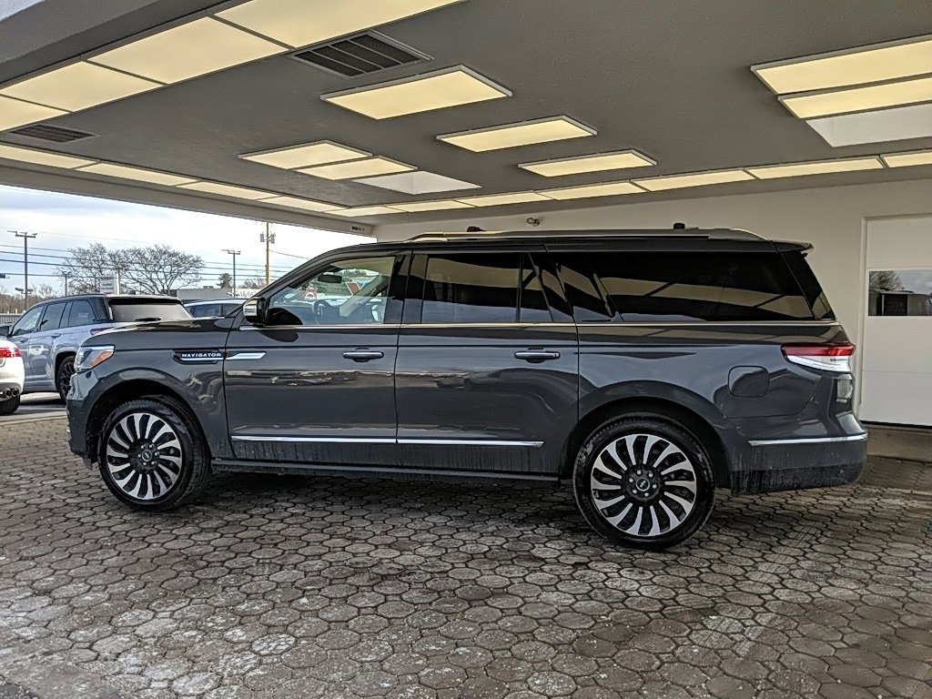 Certified 2022 Lincoln Navigator L Black Label image 8