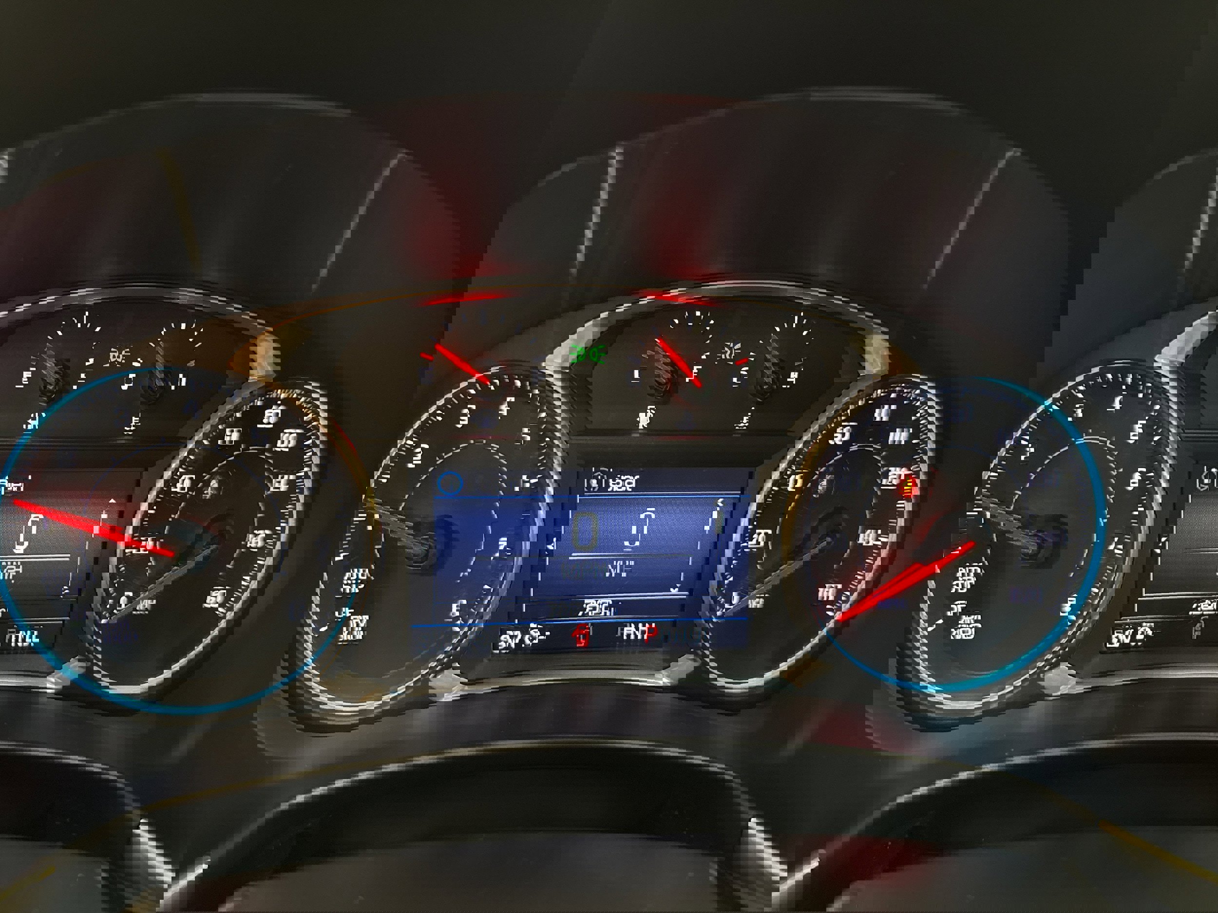 Used 2019 Chevrolet Equinox LT w/ Driver Convenience Package image 5