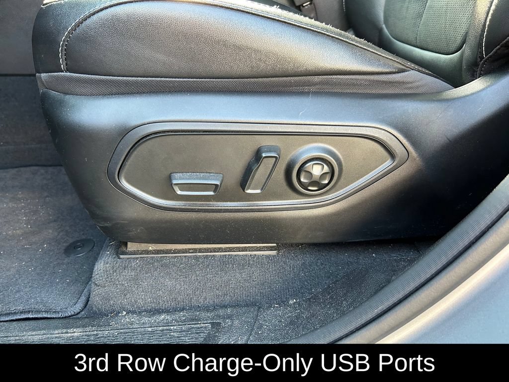 Used 2023 Jeep Grand Cherokee L Laredo AWD/4WD image 23