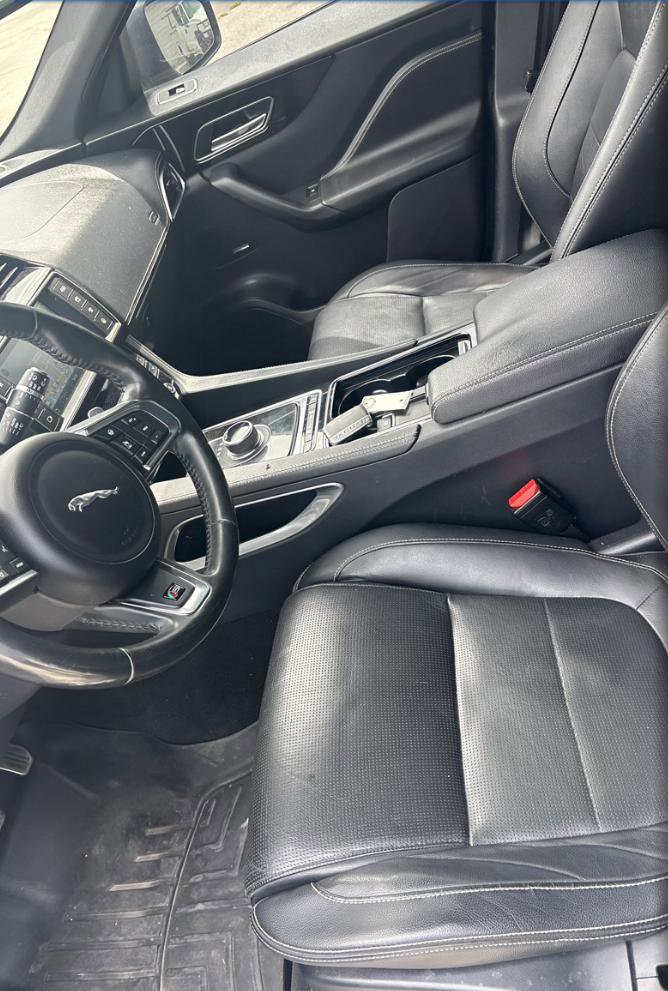 Used 2018 Jaguar F-PACE S AWD/4WD image 4