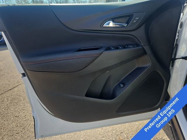 Used 2022 Chevrolet Equinox RS w/ LPO, Floor Liner Package image 10