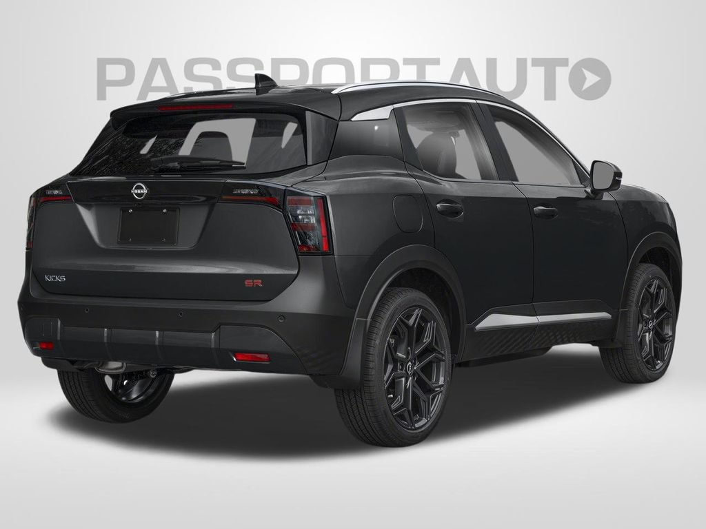 Used 2025 Nissan Kicks SR AWD/4WD image 2