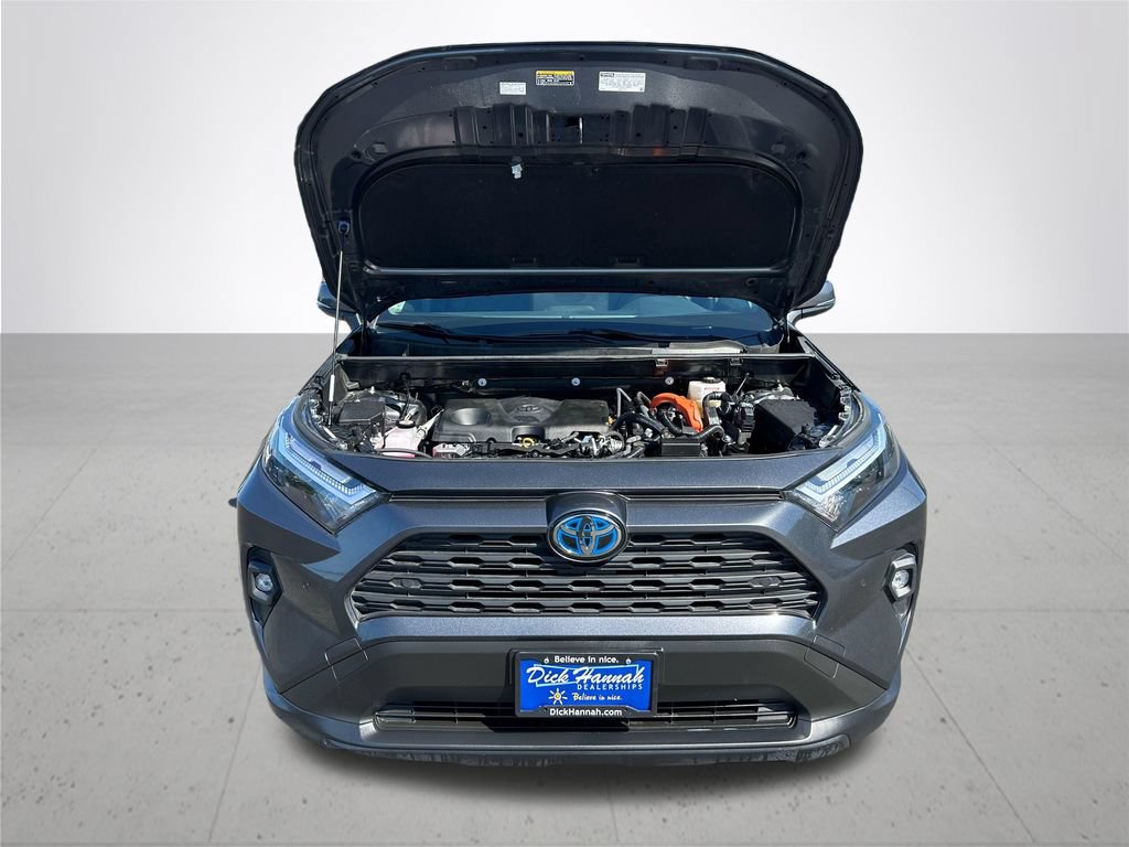 Certified 2023 Toyota RAV4 XLE Premium AWD/4WD image 4
