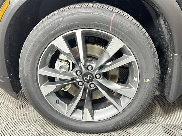 Certified 2025 INFINITI QX60 Luxe image 26