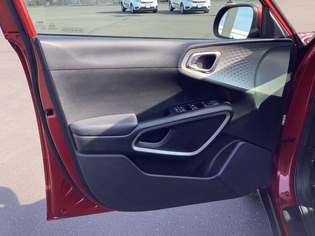 Used 2024 Kia Soul LX w/ Option Group 015 image 9
