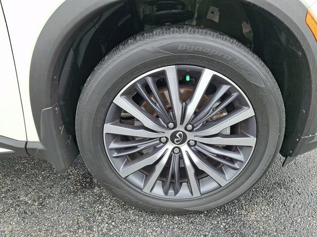 Used 2025 INFINITI QX60 Sensory AWD/4WD image 9