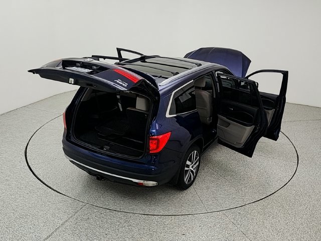 Used 2017 Honda Pilot Elite image 36