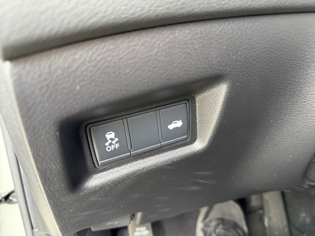 Used 2021 INFINITI Q50 Luxe w/ Cargo Package image 11