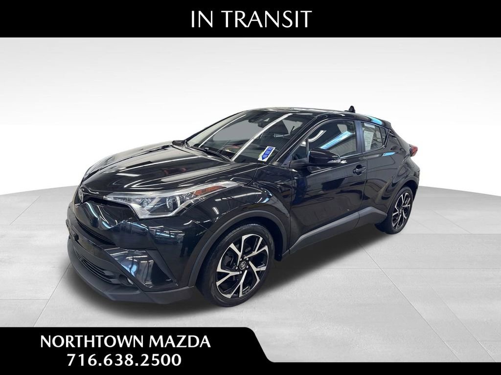 Used 2018 Toyota C-HR XLE FWD image 1