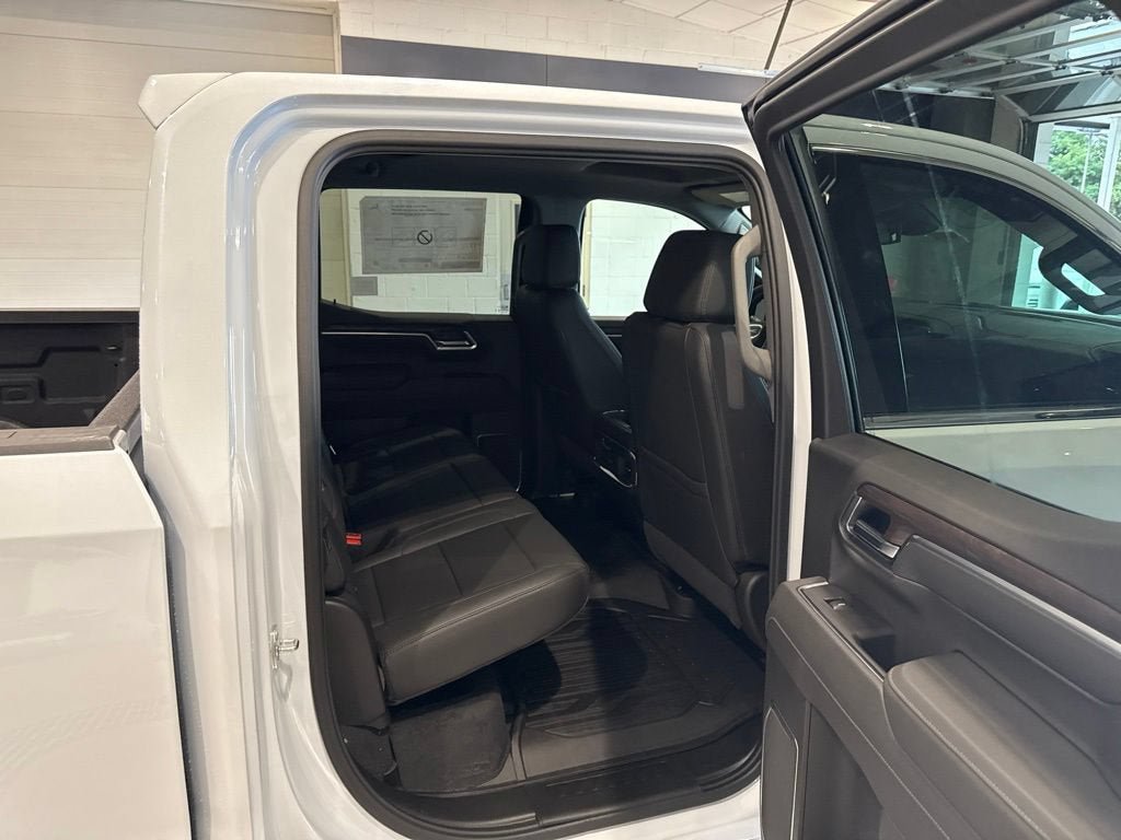 New 2026 GMC Sierra 1500 SLT w/ SLT Premium Plus Package AWD/4WD image 15