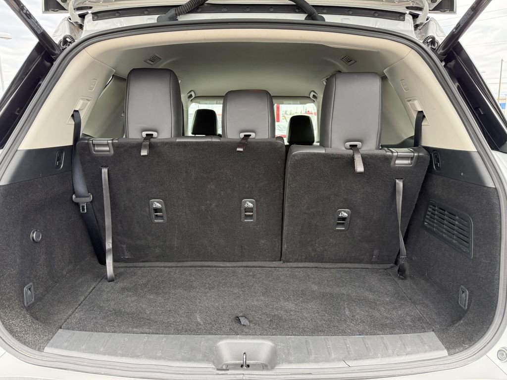 Used 2025 Nissan Pathfinder SL image 28