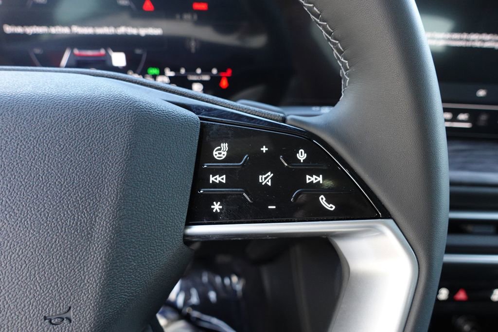 New 2025 Audi Q5 Prestige image 16