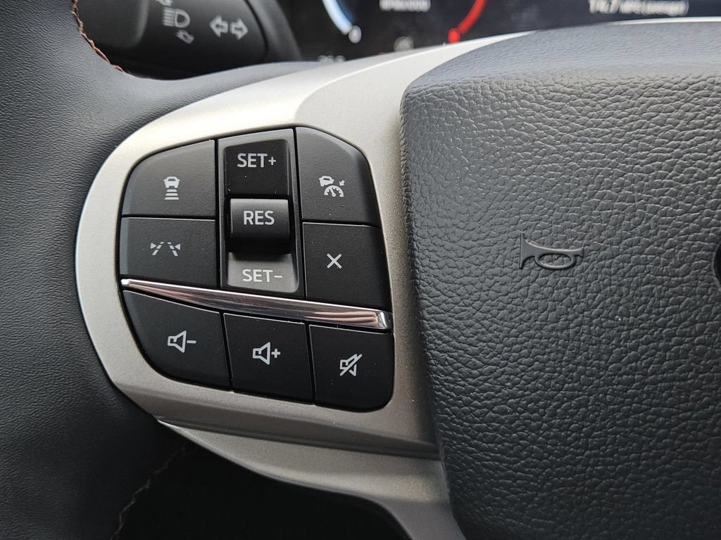 New 2026 Ford Explorer Active w/ Active Comfort Package RWD image 19