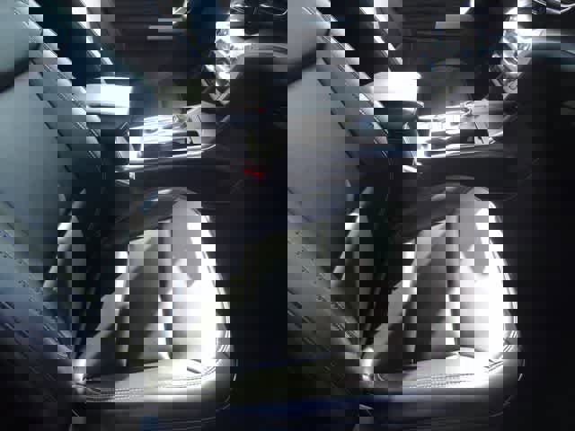 Used 2024 Ford Explorer XLT w/ Equipment Group 202A image 21