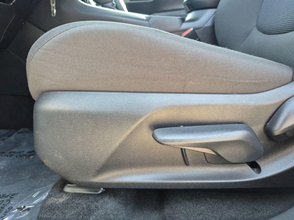 Used 2024 Toyota RAV4 LE image 12