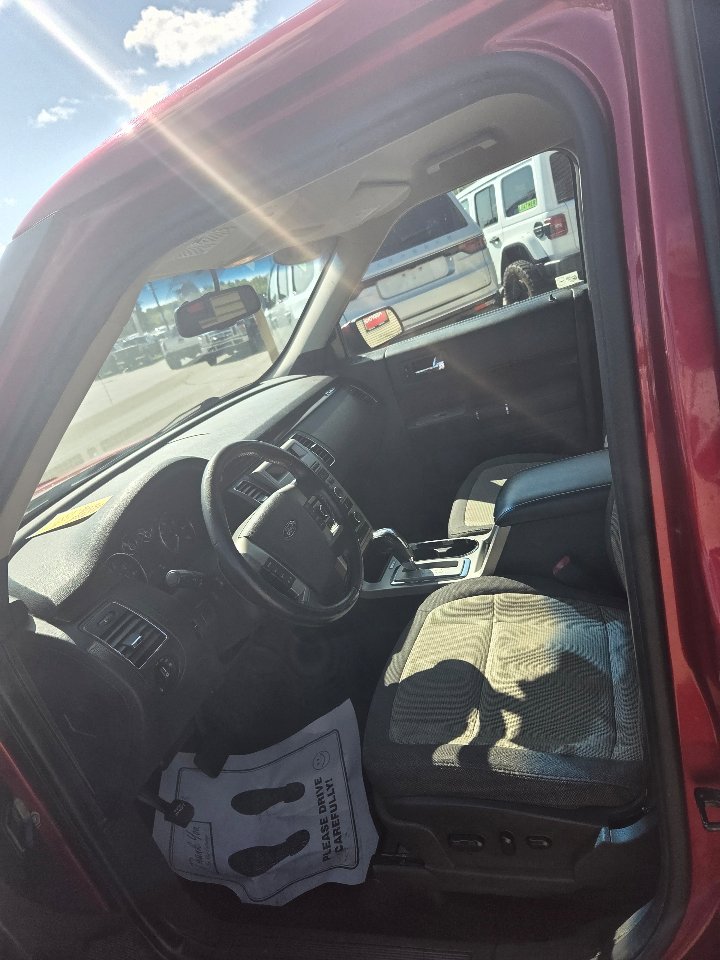 Used 2009 Ford Flex SEL image 9