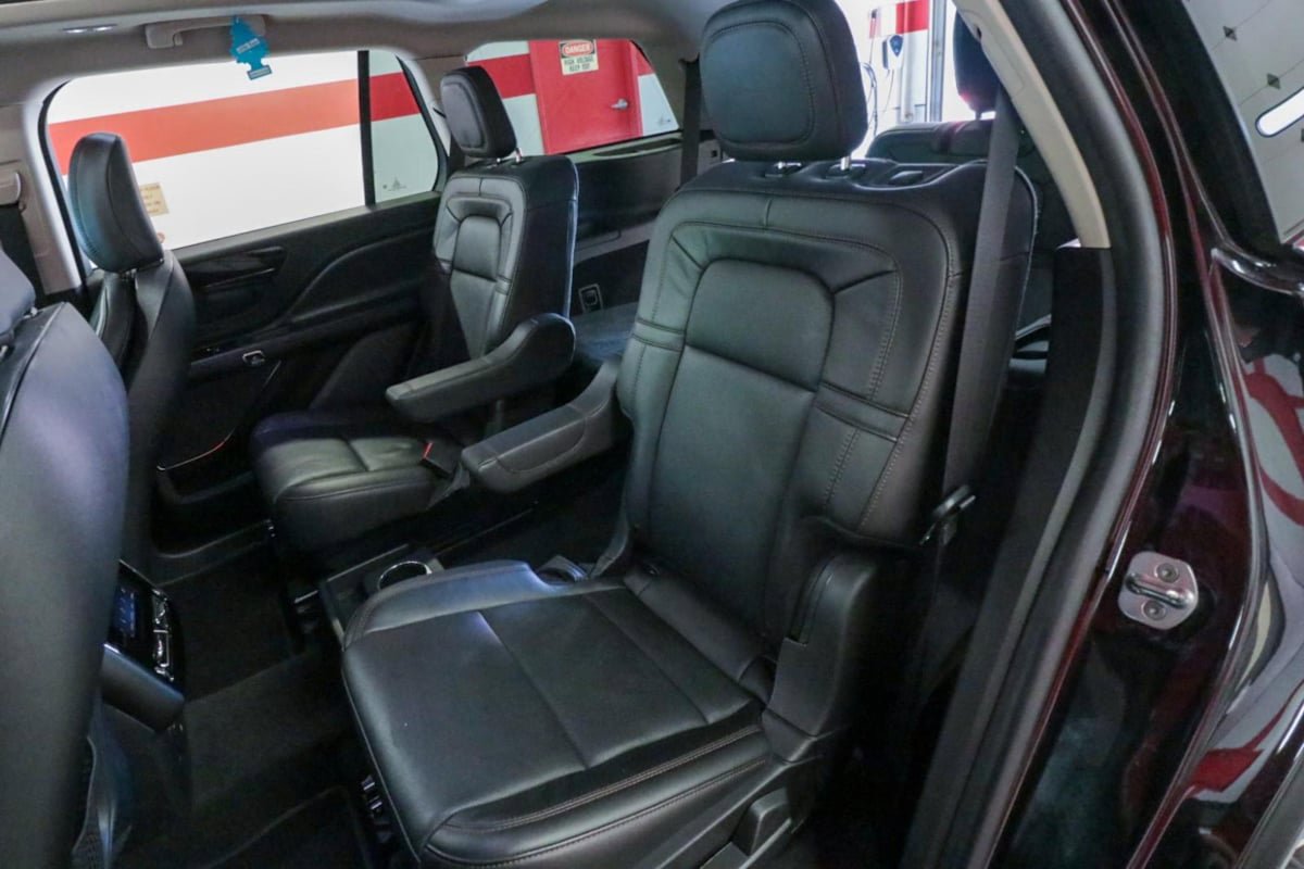Used 2022 Lincoln Aviator Reserve w/ Equipment Group 201A image 13