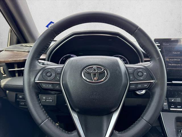 Used 2019 Toyota Avalon XLE w/ Moonroof Package FWD image 6