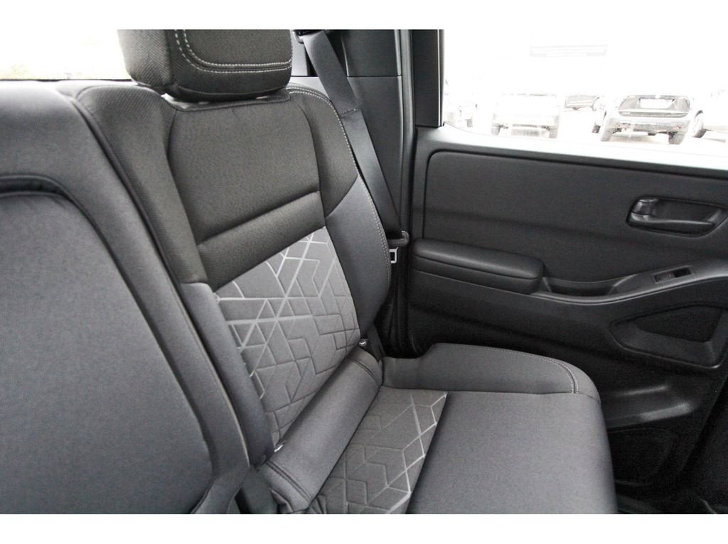 New 2026 Nissan Frontier SV w/ SV Convenience Package RWD image 12
