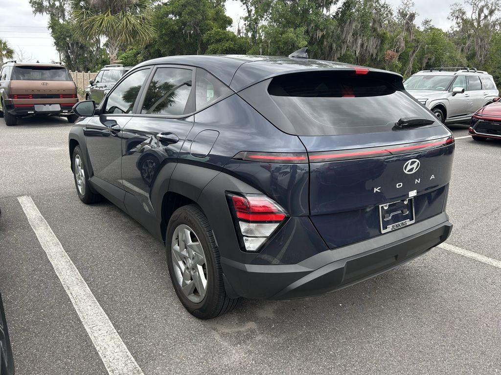 Certified 2026 Hyundai Kona SE FWD image 5