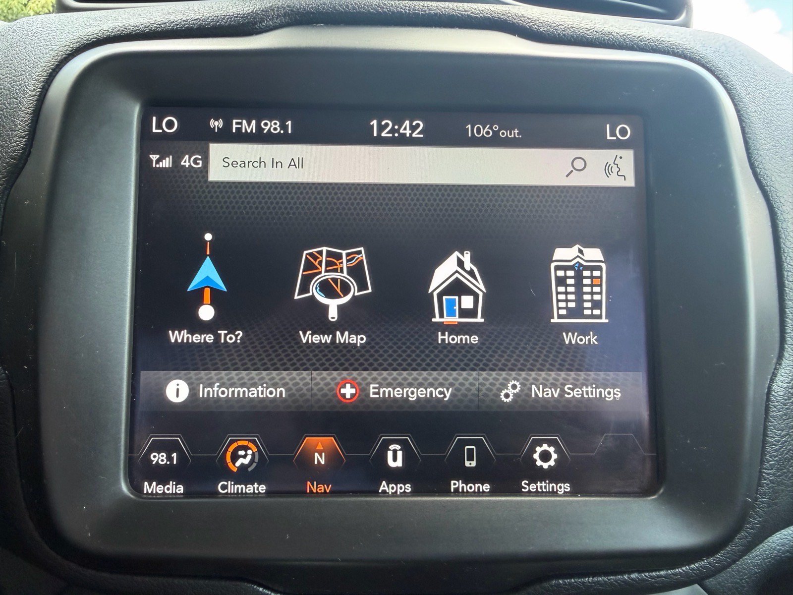Used 2022 Jeep Renegade Latitude AWD/4WD image 44
